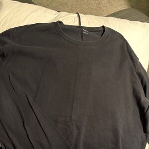 Uniqlo Men's Black Long-Sleeve Crewneck Tee